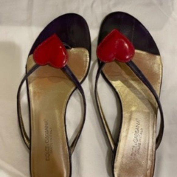 Dolce & Gabbana Purple Leather Heart Flip Flops Size 6 Sandals - Picture 2 of 9